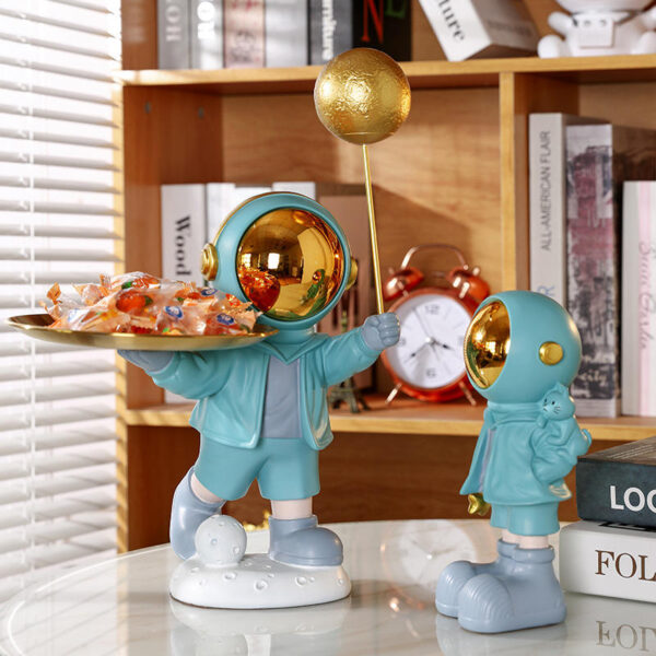Astronaut Sculpture - Image 2