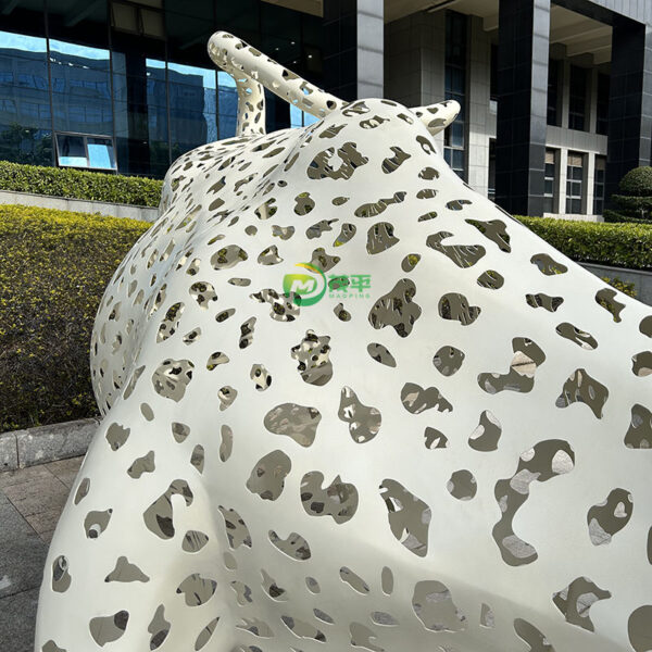 Bull Stainless Steel Sculpture - Image 3