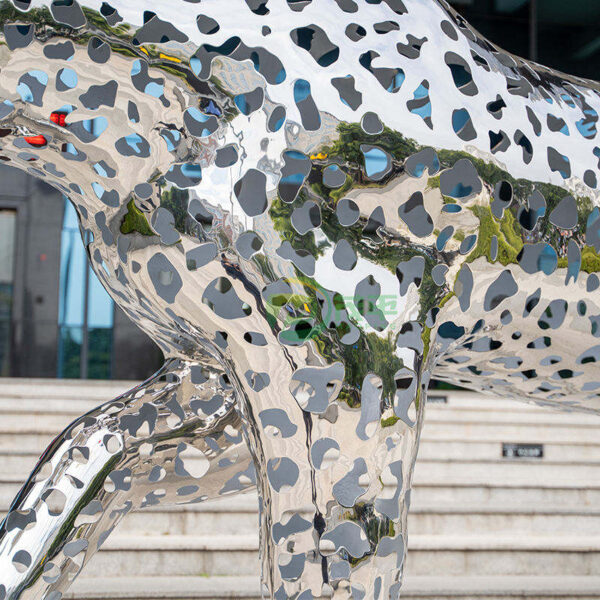 Leopard Stainless Steel Sculpture - Image 5