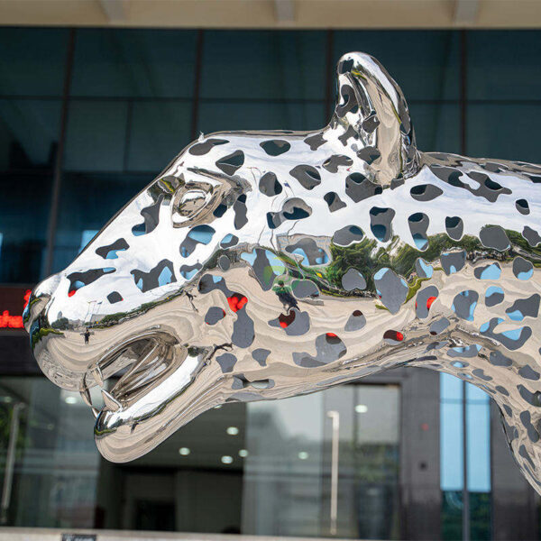 Leopard Stainless Steel Sculpture - Image 3