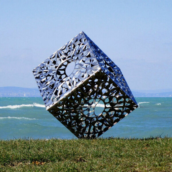Cube Cubus Garden Sculpture - Image 4