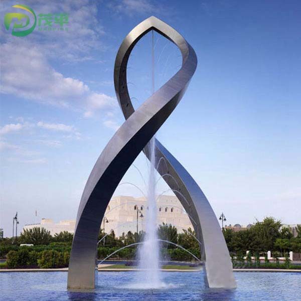Garden Metal Water Fountain Sculpture