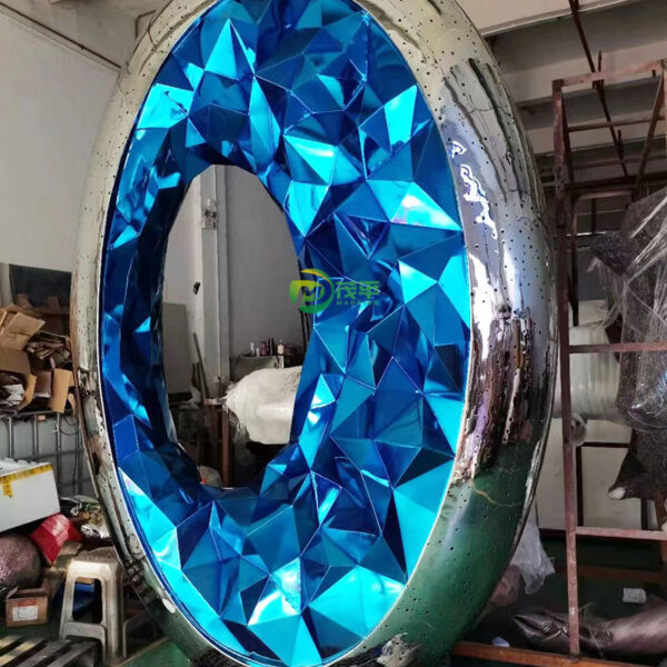 Metal Crafts Stainless Steel Sculpture - Image 3