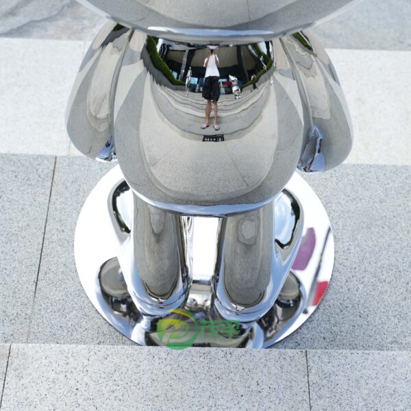 Cartoon Metal Bear Stainless Steel Sculpture - Image 5