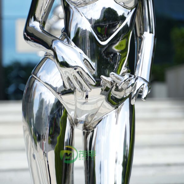 Female Robot Stainless steel sculpture - Image 5