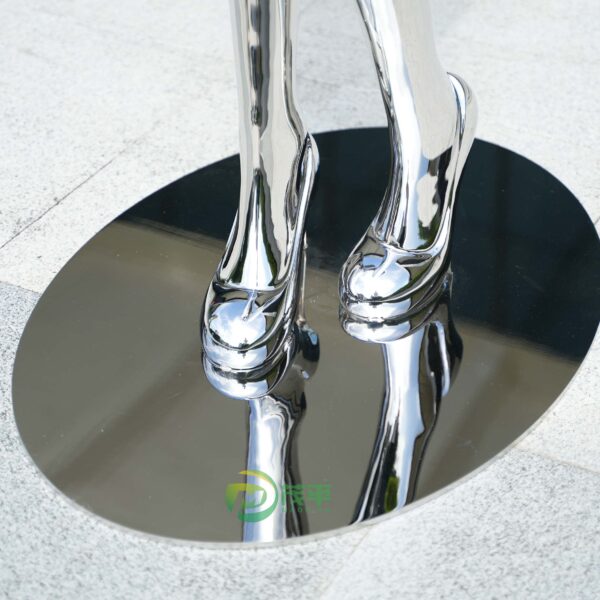 Female Robot Stainless steel sculpture - Image 3