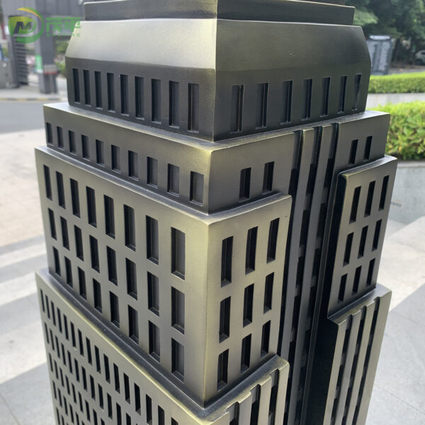 Empire State Building Sculpture - Image 4