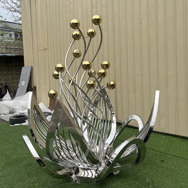 Metal flower stainless steel sculpture - Image 2
