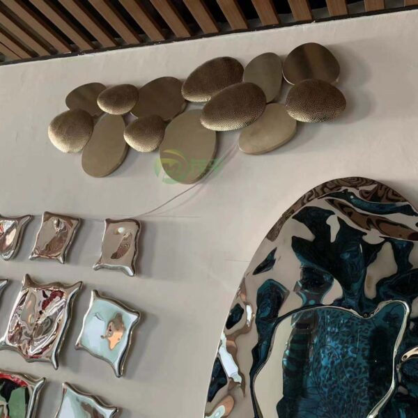 Lighted Stainless Steel Wall Decoration - Image 4