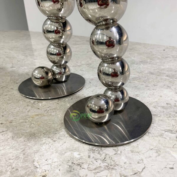 Ball man stainless steel sculpture - Image 3