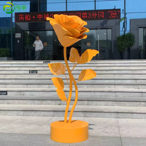Flowers stainless steel sculpture - Image 2