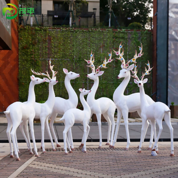 Deer fiberglass sculpture - Image 3