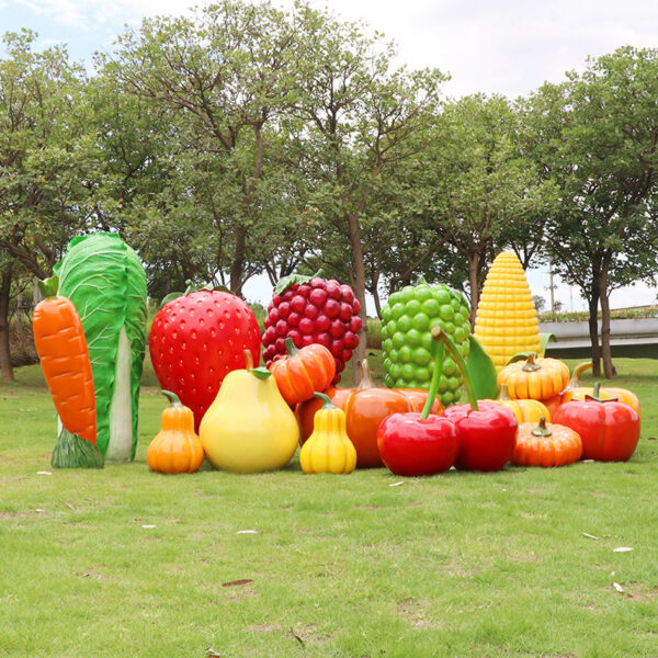 Fruit vegetable sculpture - Image 2