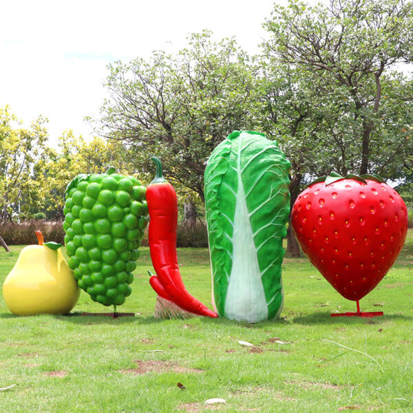 Fruit vegetable sculpture - Image 4