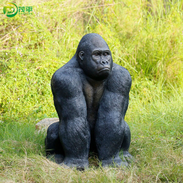 Fiberglass gorilla sculpture - Image 3