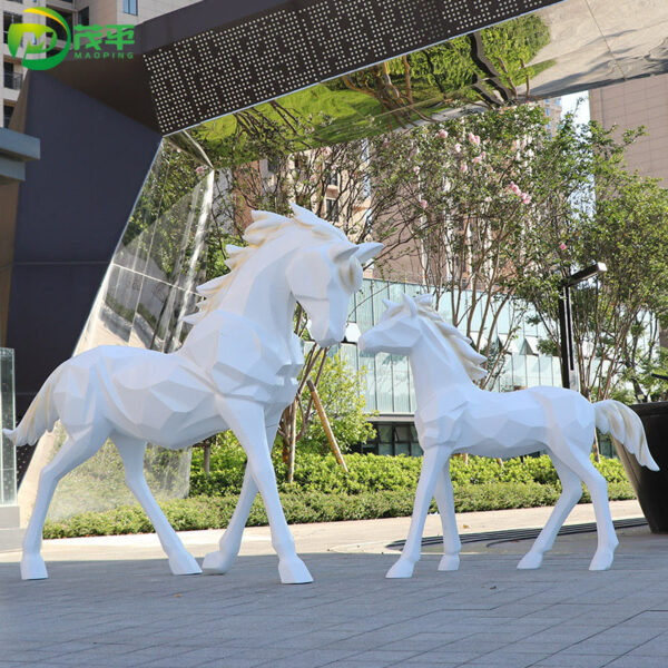 Horse stainless steel sculpture - Image 5