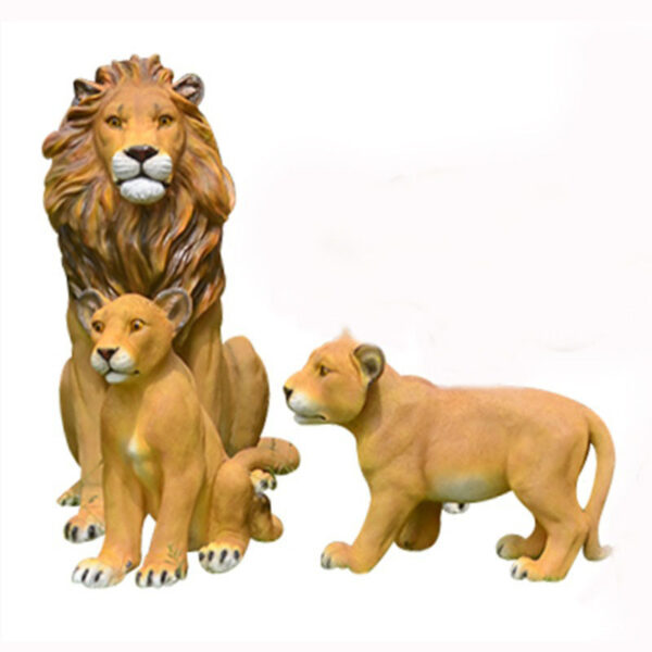 Fiberglass lion sculpture - Image 5