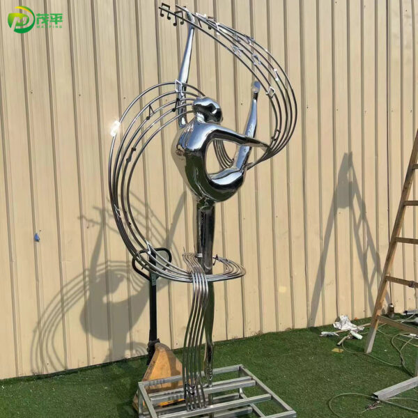 Music Figure Sculpture - Image 3
